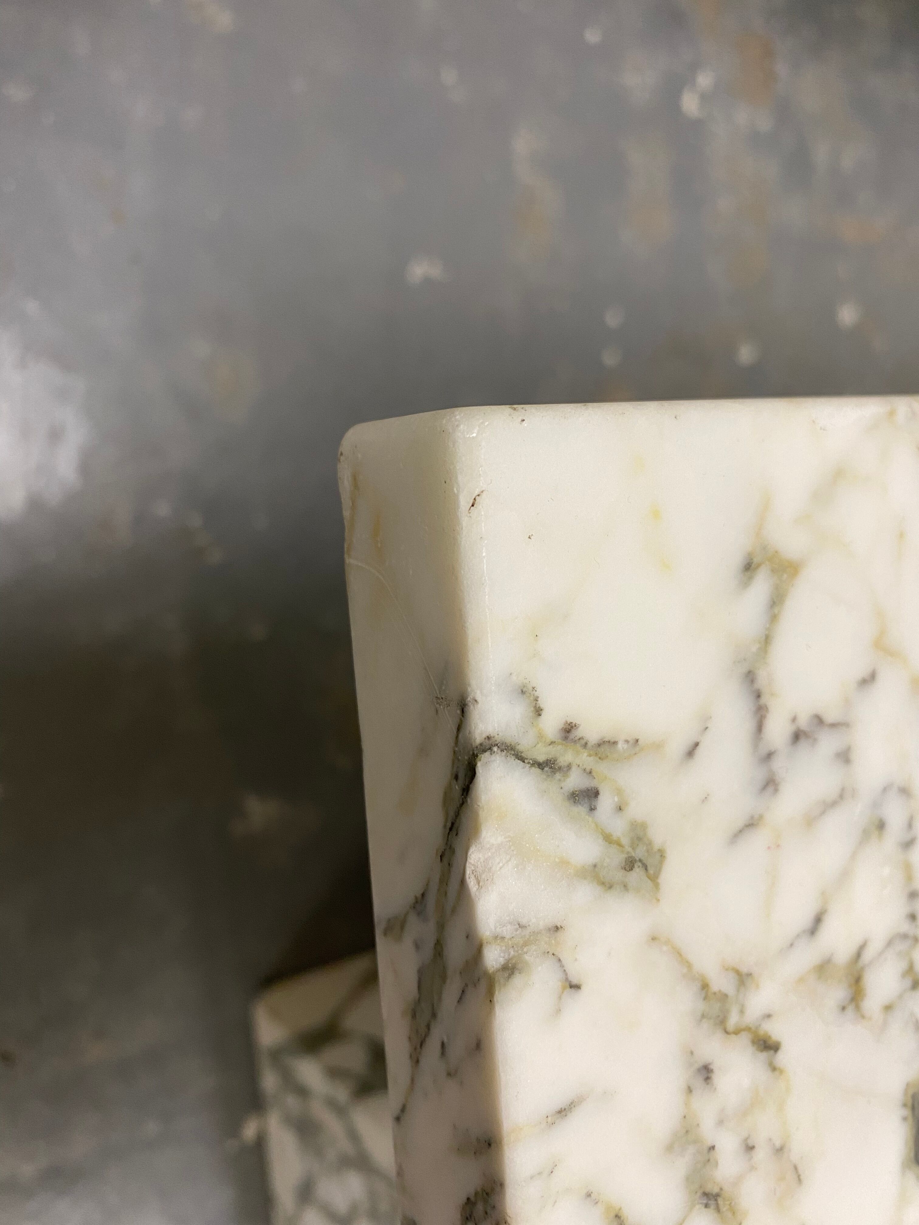 Marble coffee table Arabescato 70s