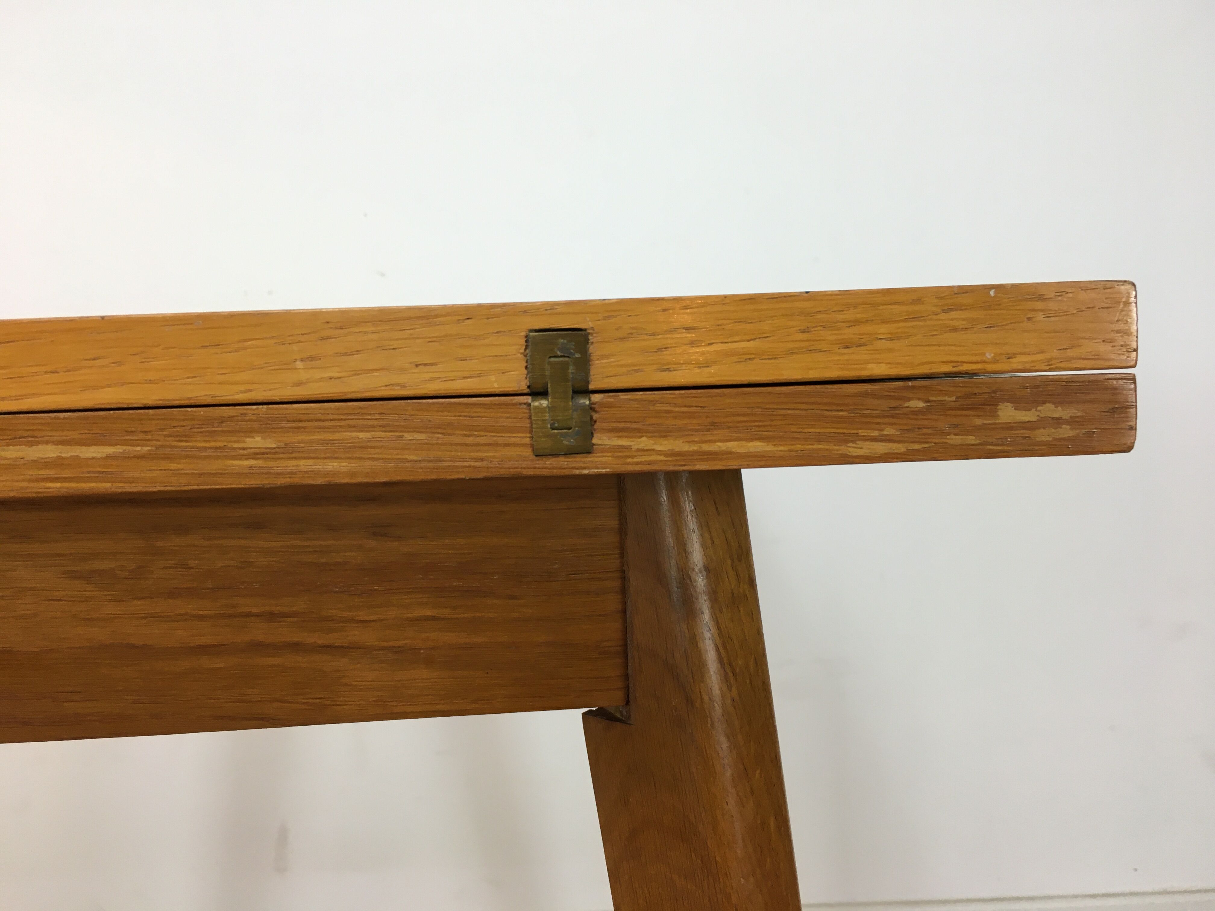 Table portfolio foot compass 50s