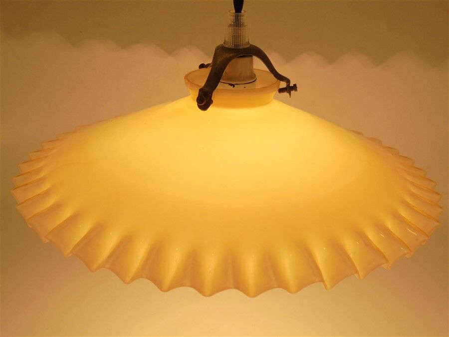 Suspension en opaline jaune