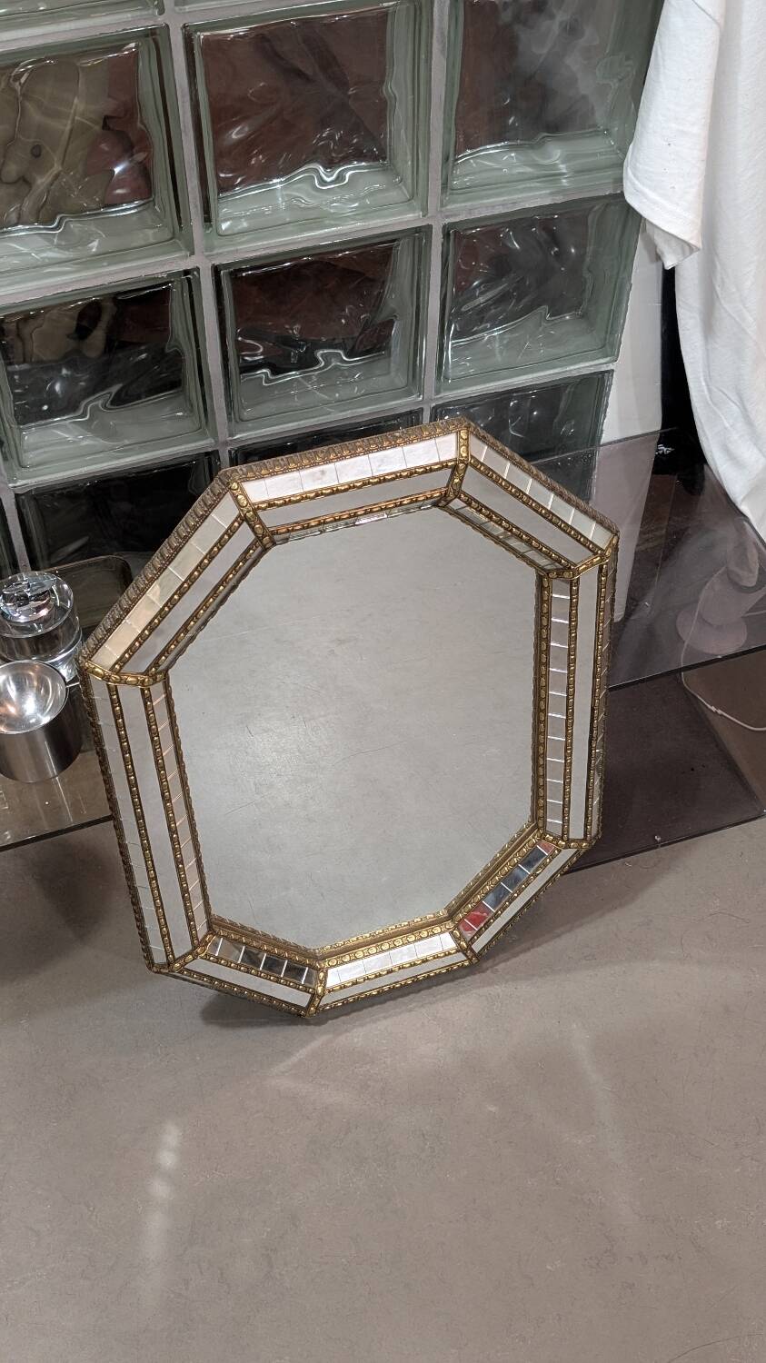 Venetian mirror, partition screens, 1970s, repoussé brass, gilded.