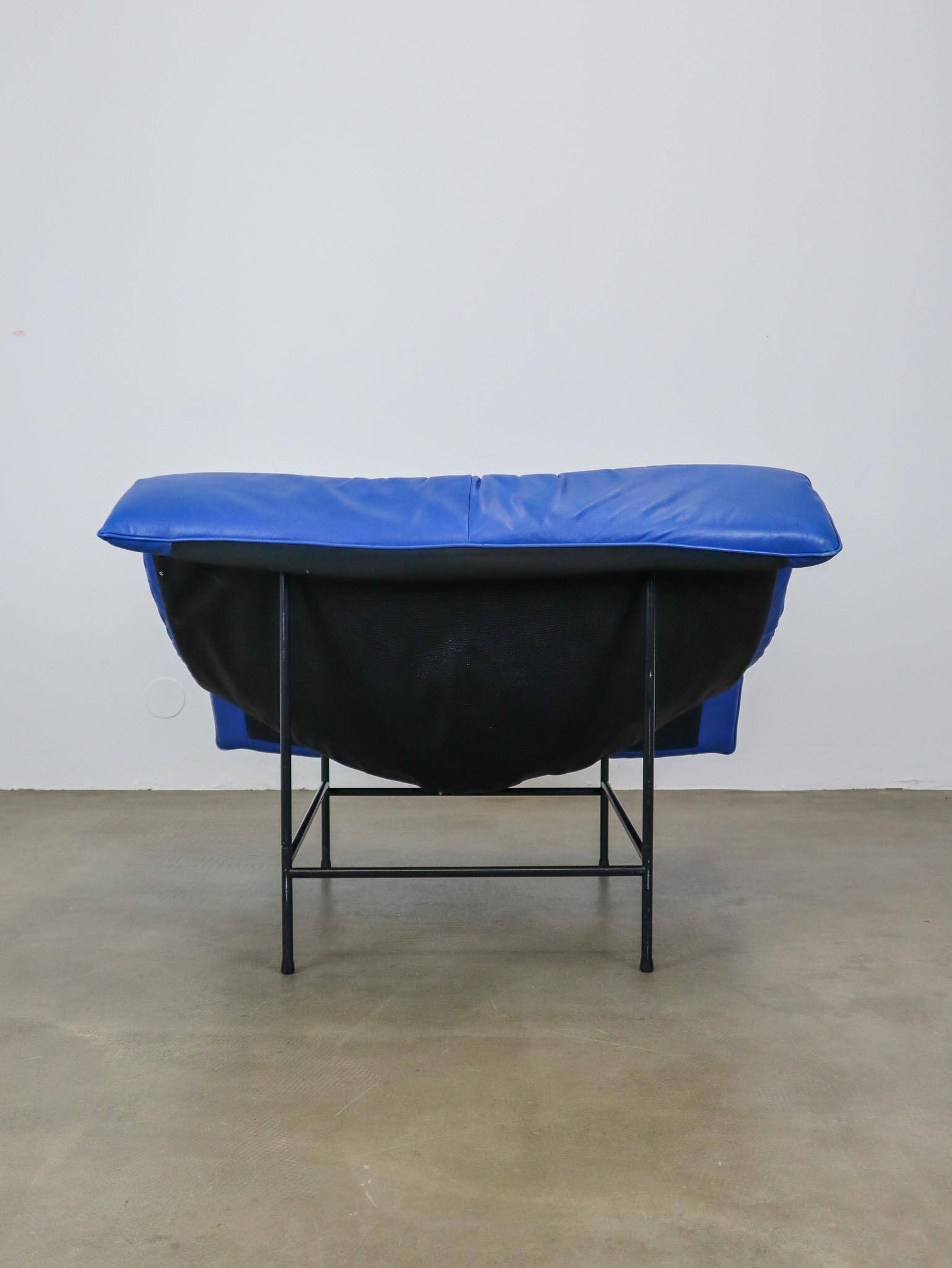 Vintage blue leather Butterfly armchair by Gerard van den Berg for Montis