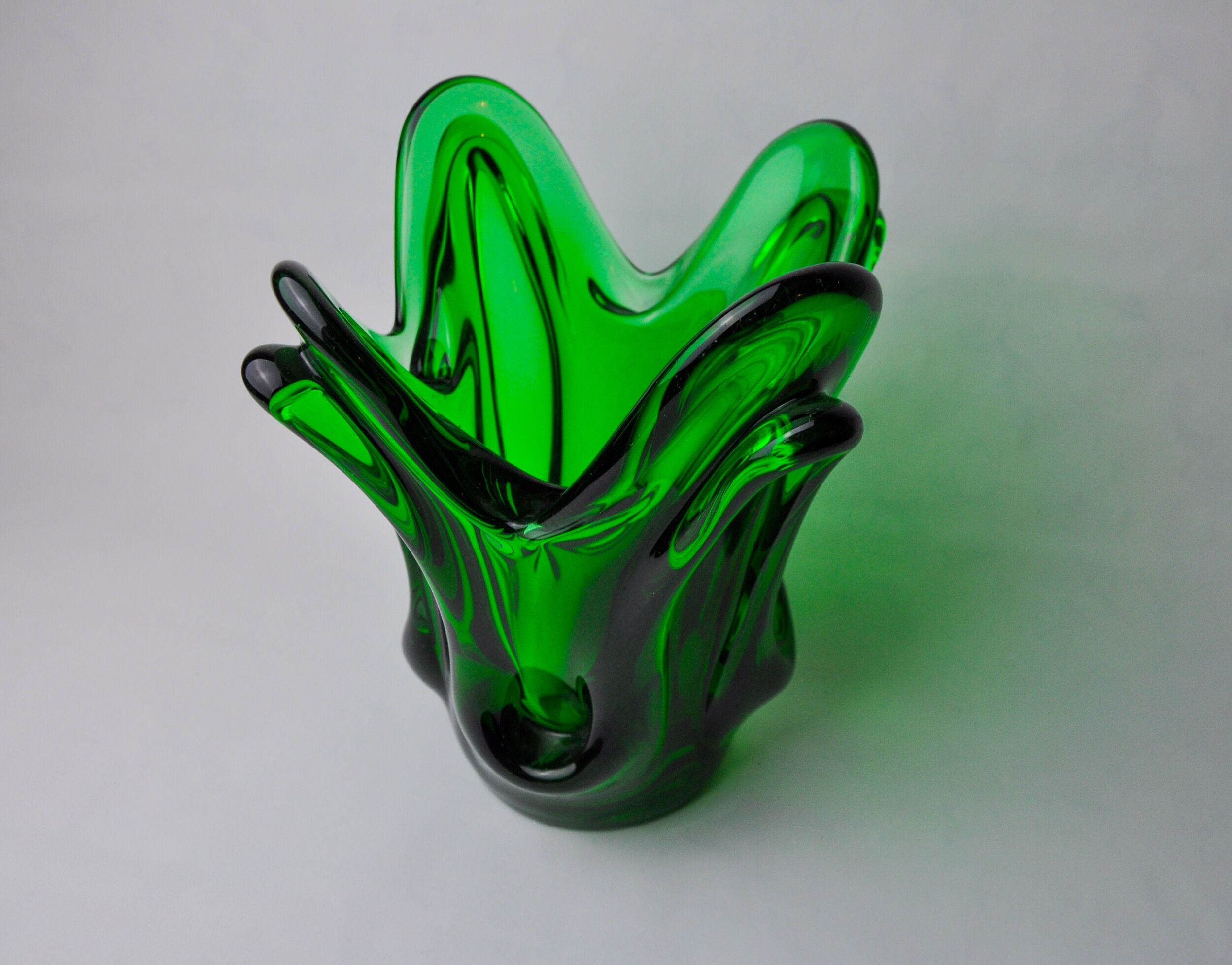 Seguso vase in green murano glass, Italy, 1960