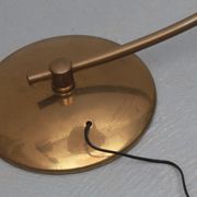 Lampadaire des années 1950 en laiton avec abat-jour plisée