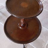 Round flower table
