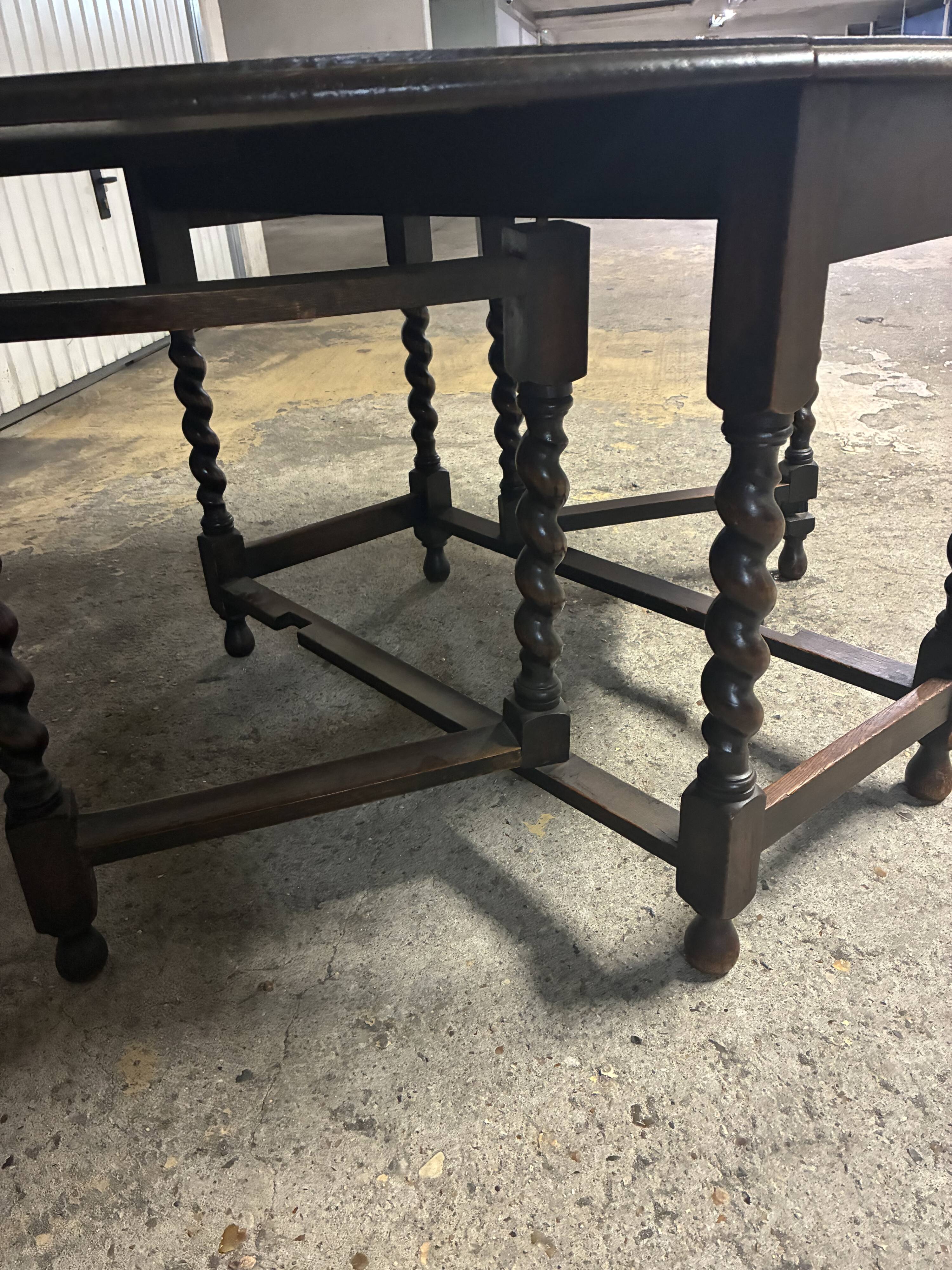 Folding wooden table with twisted legs