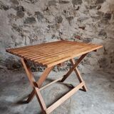 Vintage folding garden table in pine, mid-20th century.