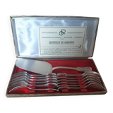 Cake cutlery in a box