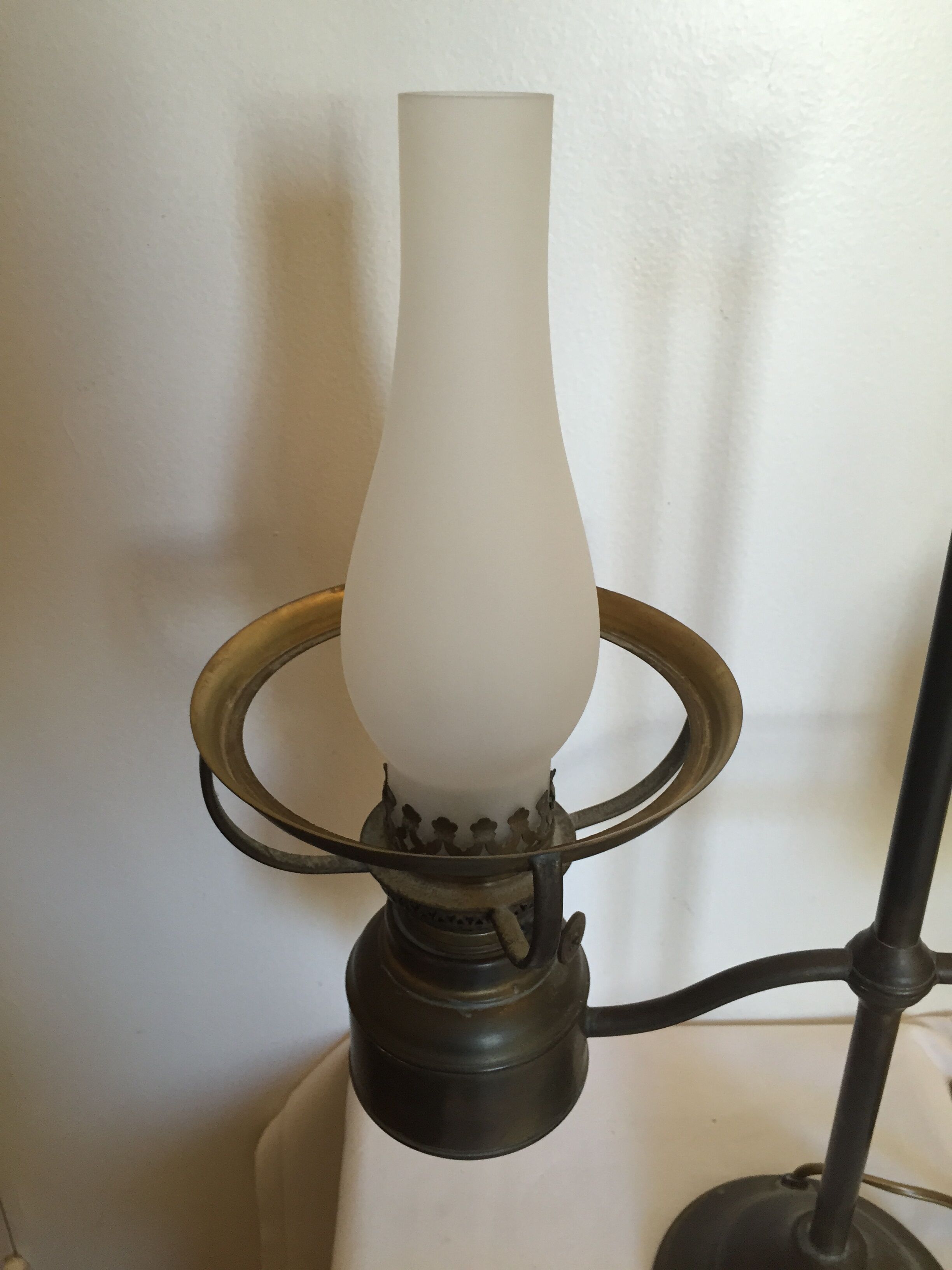 Old lamp opaline and bronze