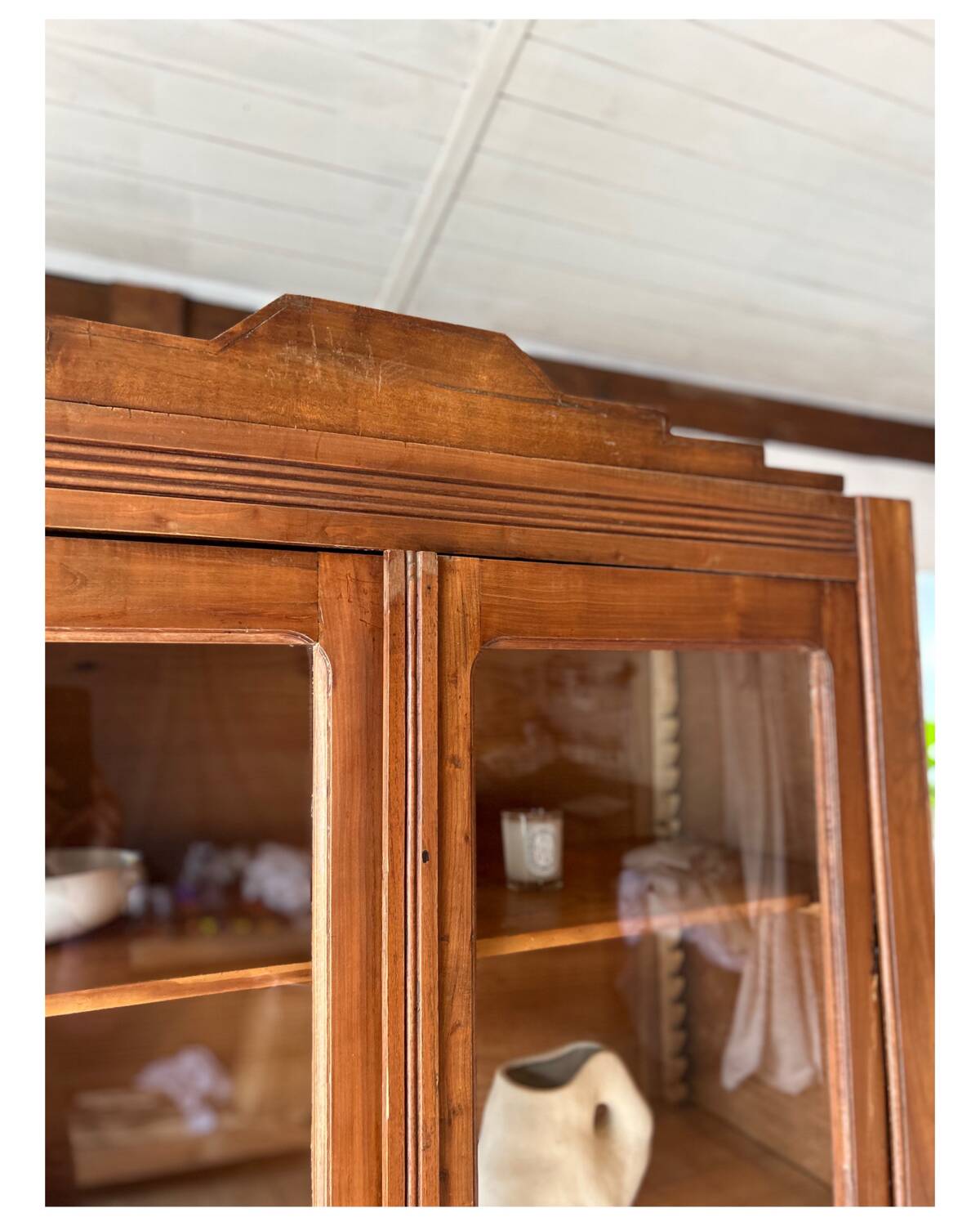 Parisian display cabinet