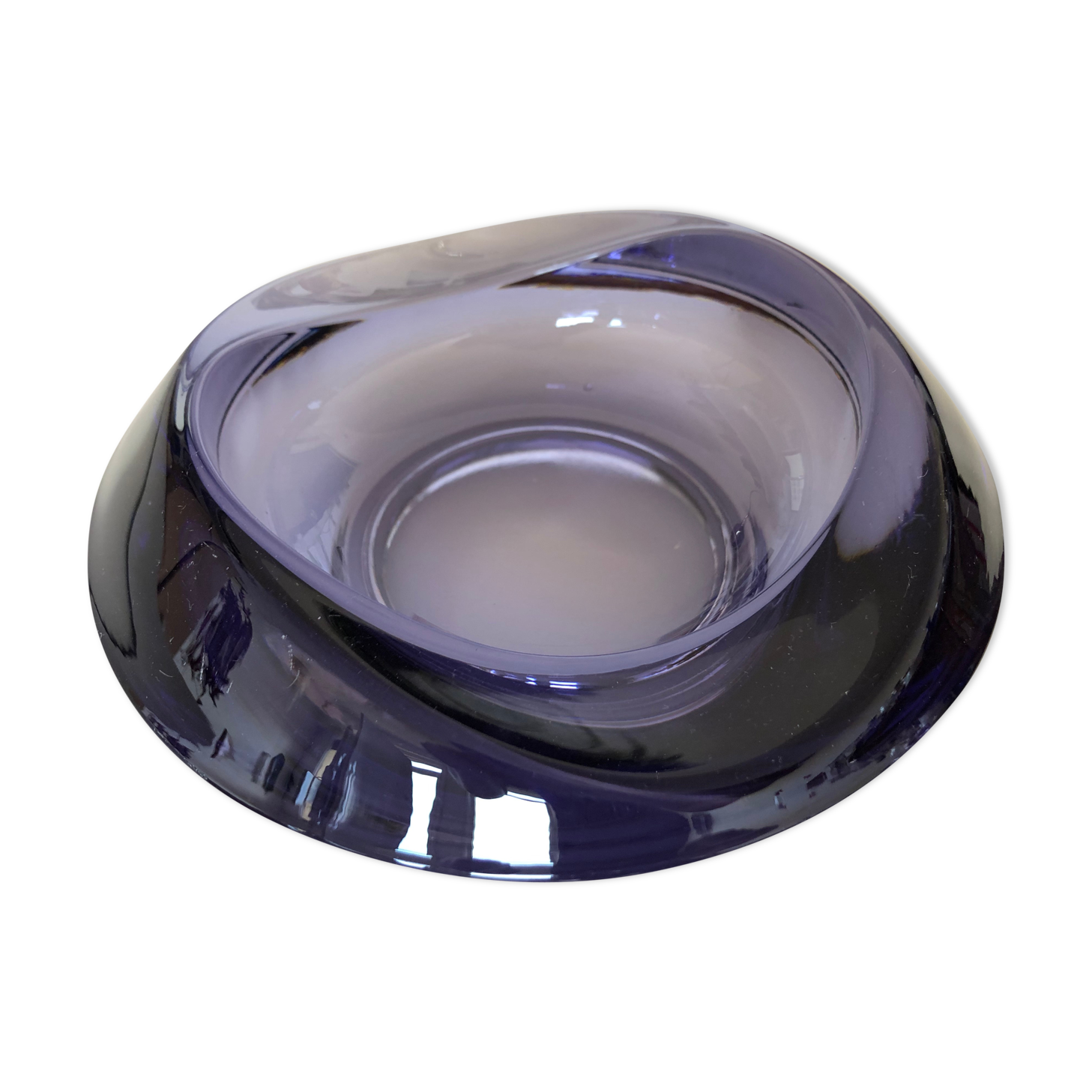 Empty-pocketed purple Murano glass