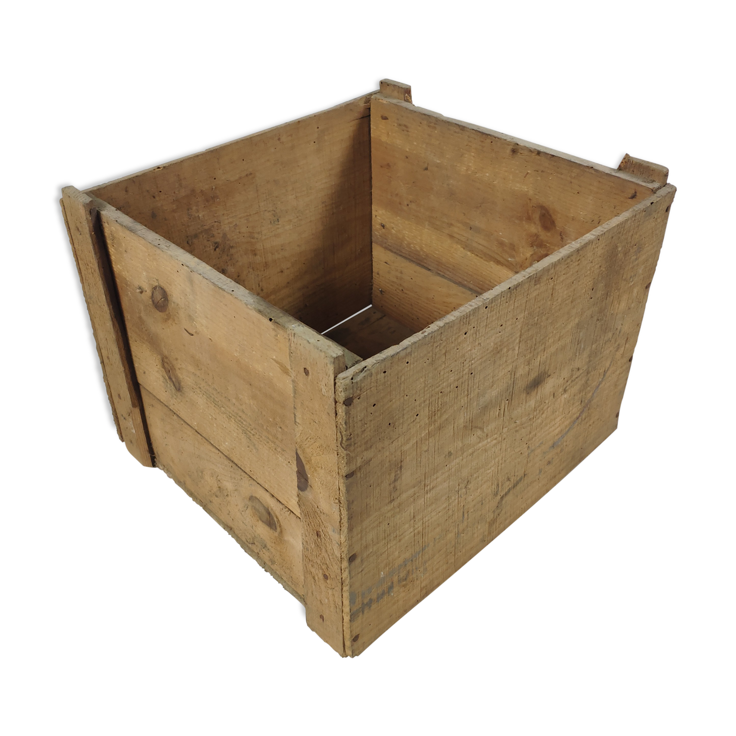 Small wooden transport crate