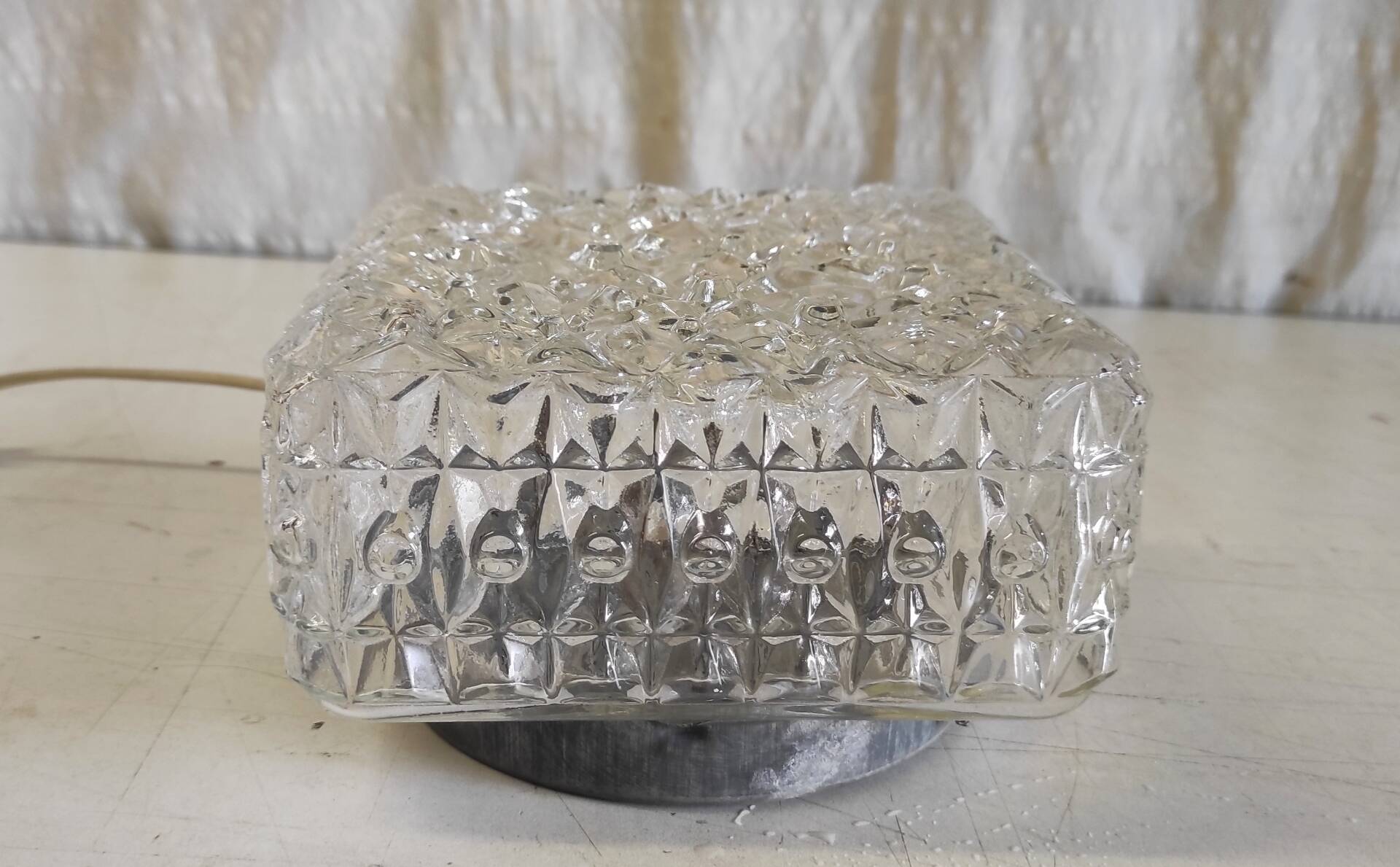 Ceiling light or wall light in moulded glass - mid 20th century.