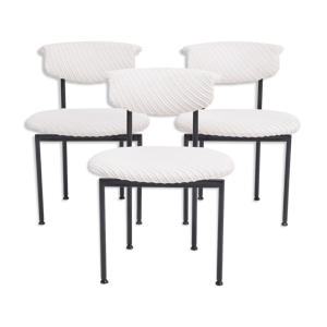 Ensemble de trois chaises