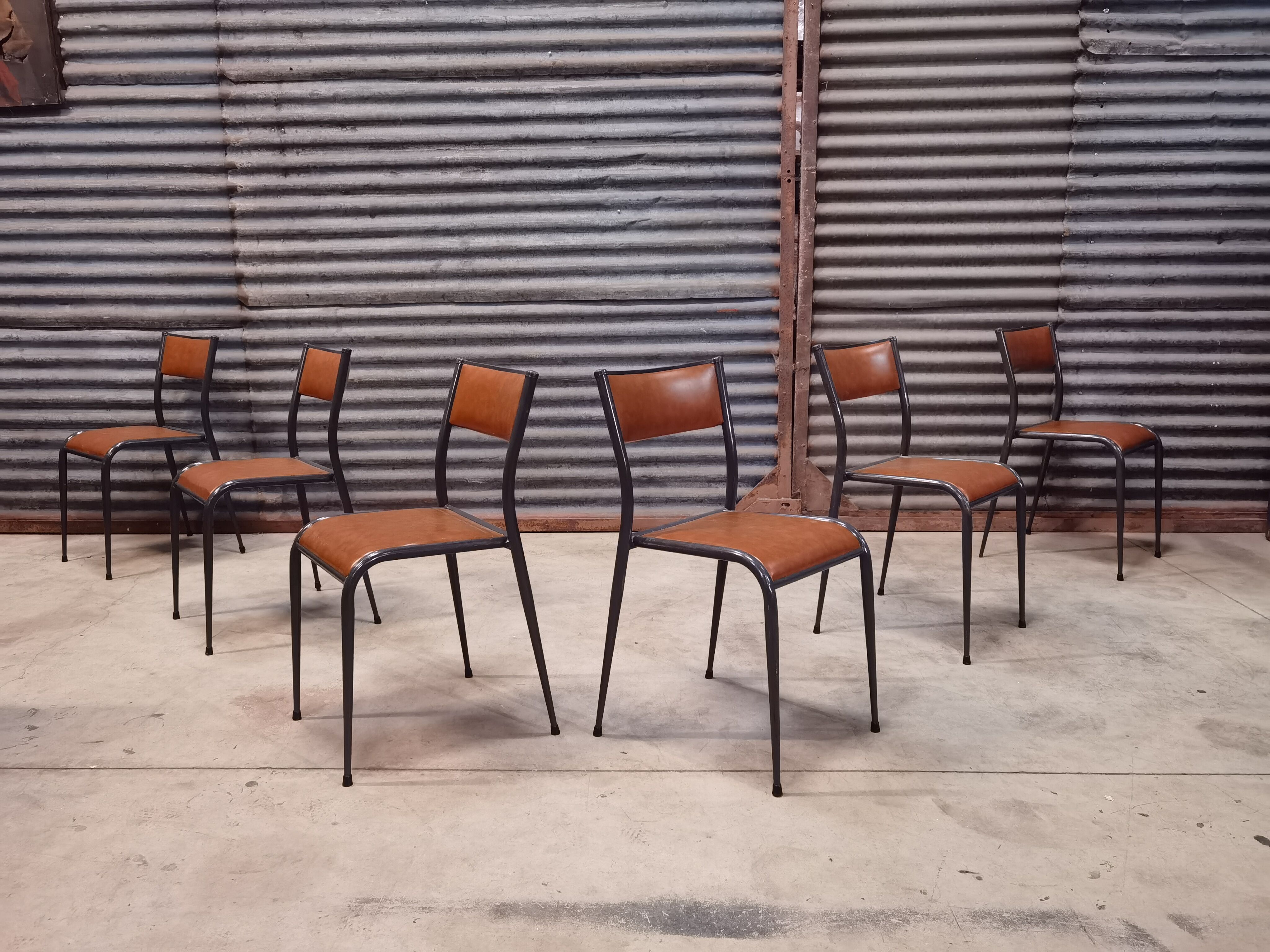 Set of 6 Mullca chairs 510 feet compass