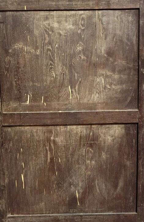 Empire Restoration period chest of drawers in mahogany, with a marble top.