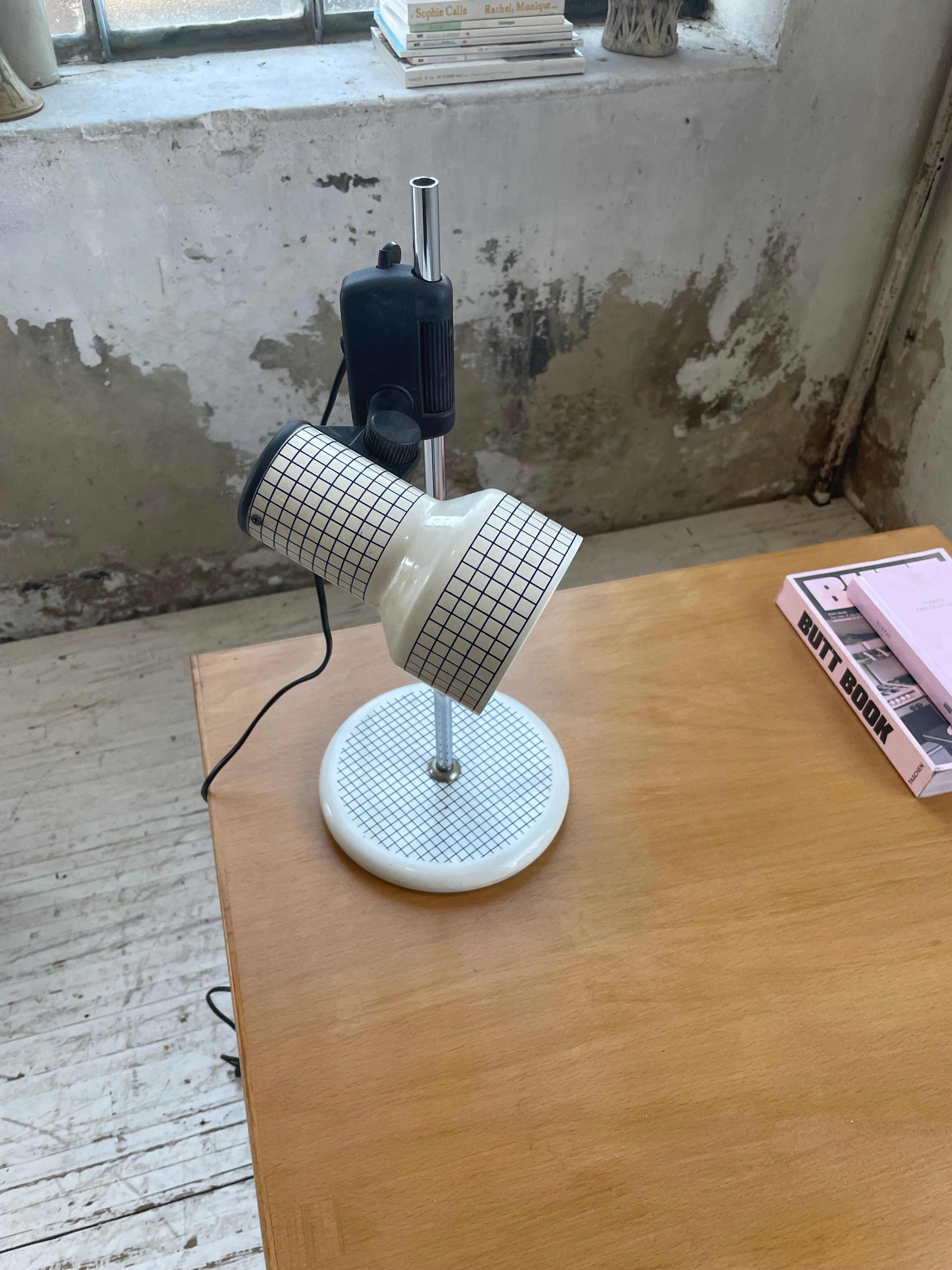 Articulated desk lamp 80s