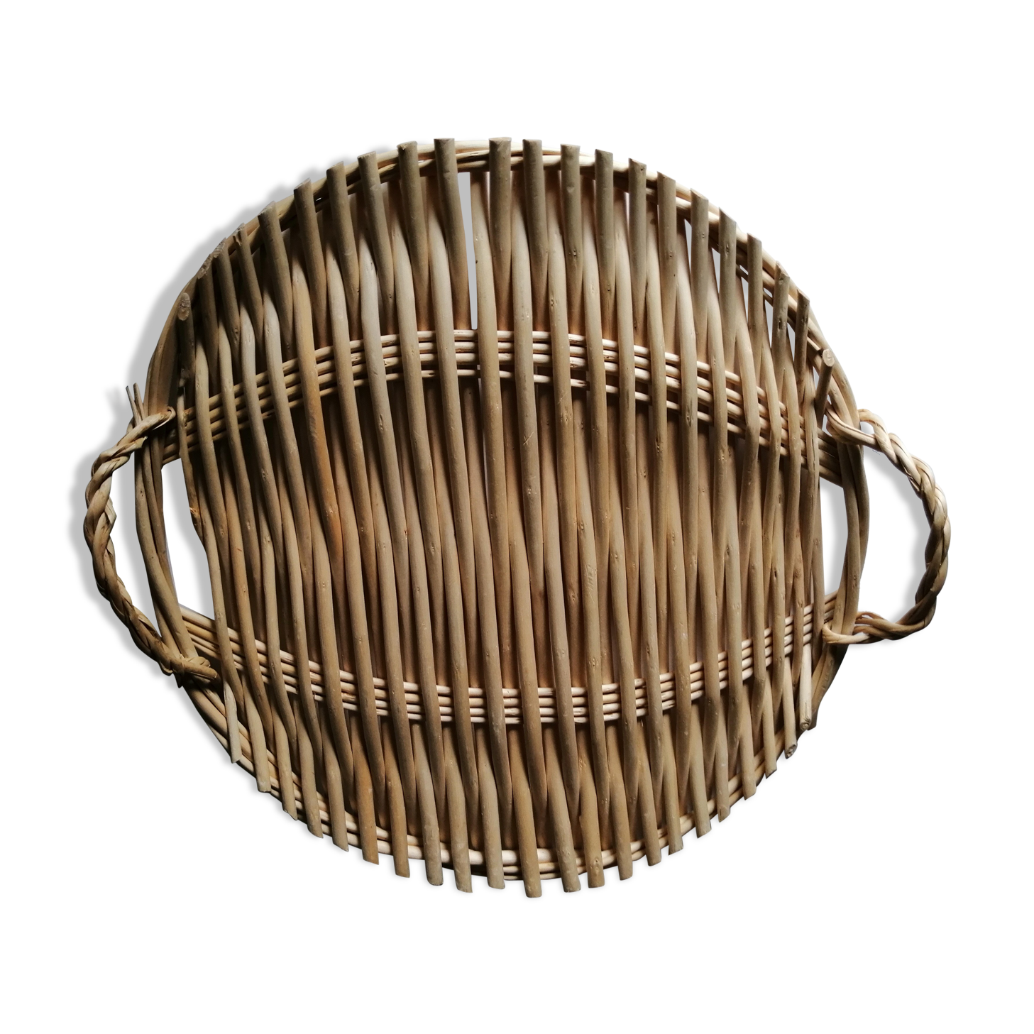 Round rattan tray