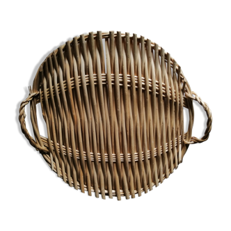 Round rattan tray