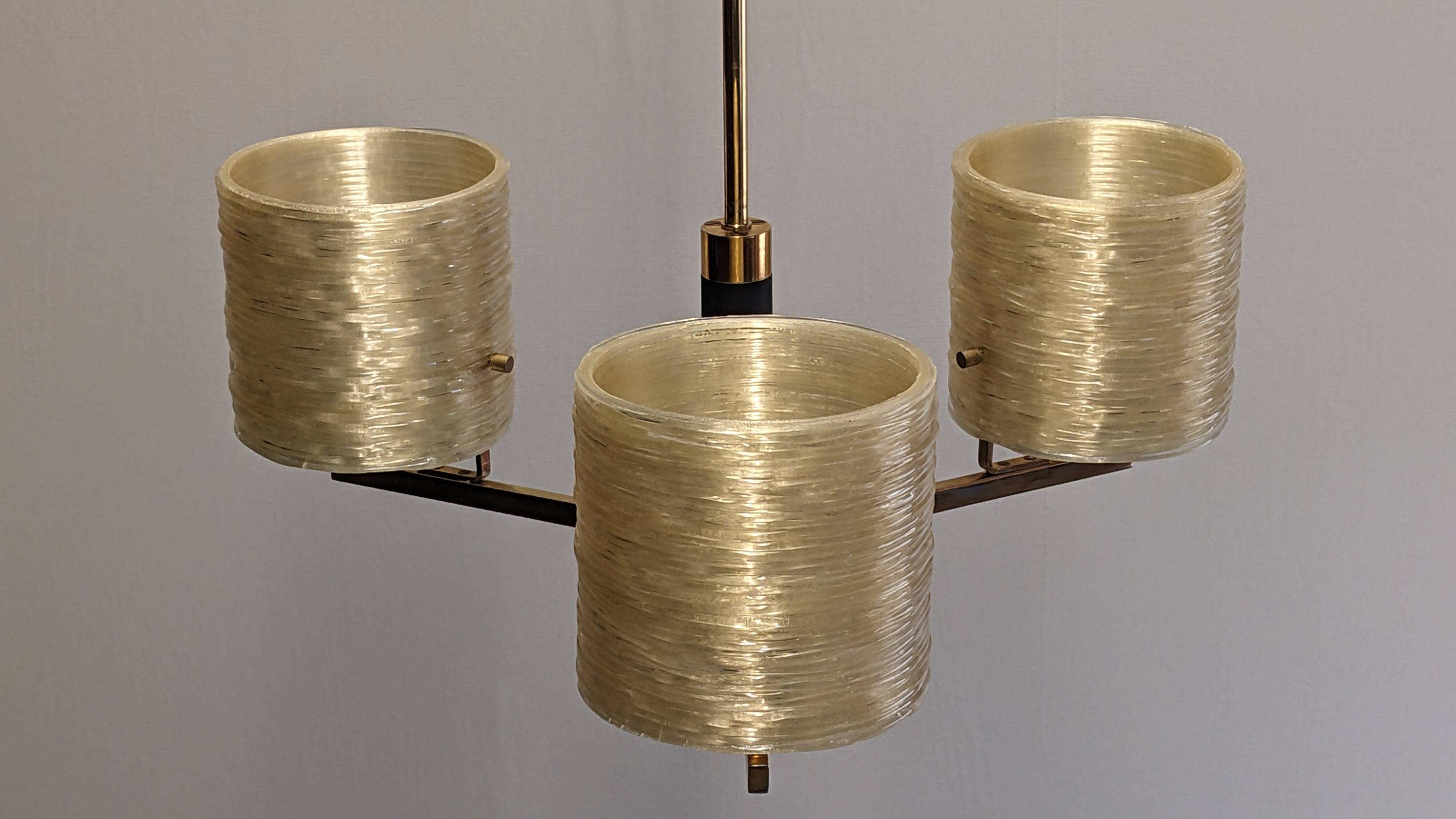 Three-light chandelier in mother-of-pearl and brass, Maison Arlus, France, circa 1950.
