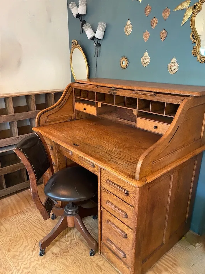 American cylinder desk 1930