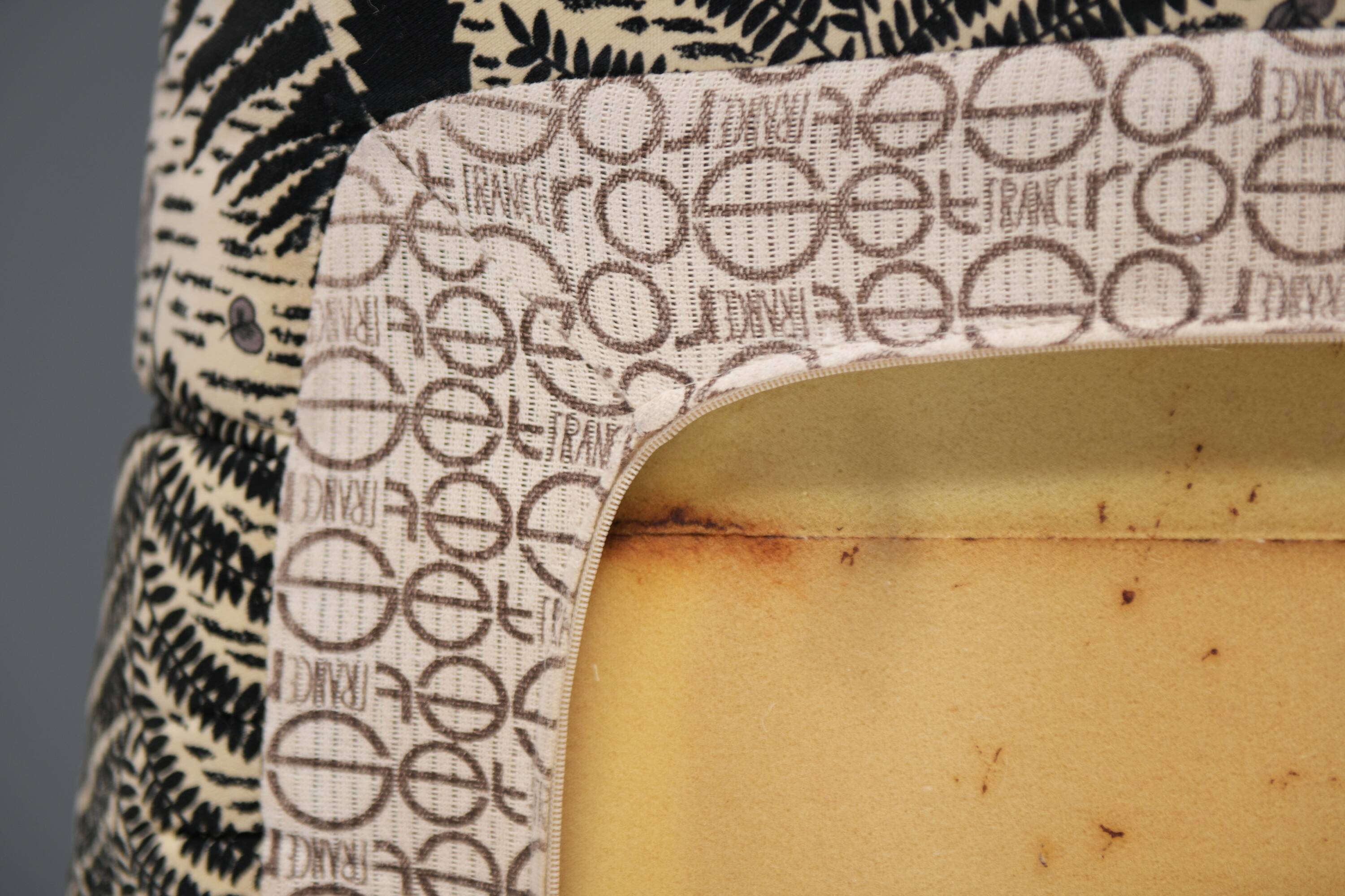 Stunning vintage TOGO Limited Edition by Michel Ducaroy for Ligne Roset France