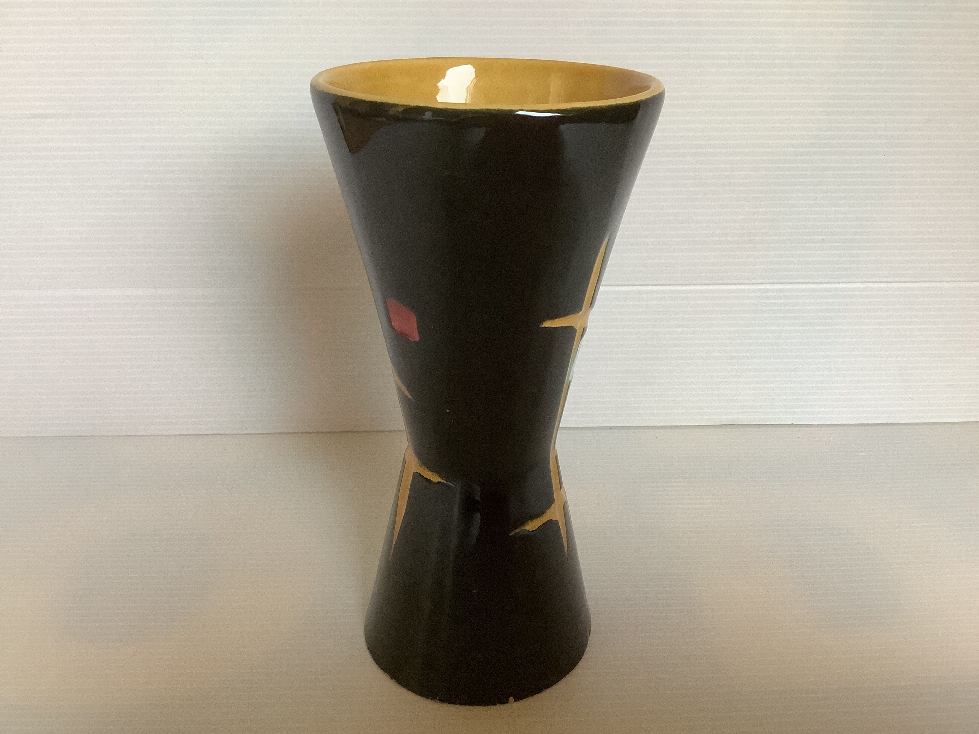Foreign ceramic diabolo vase