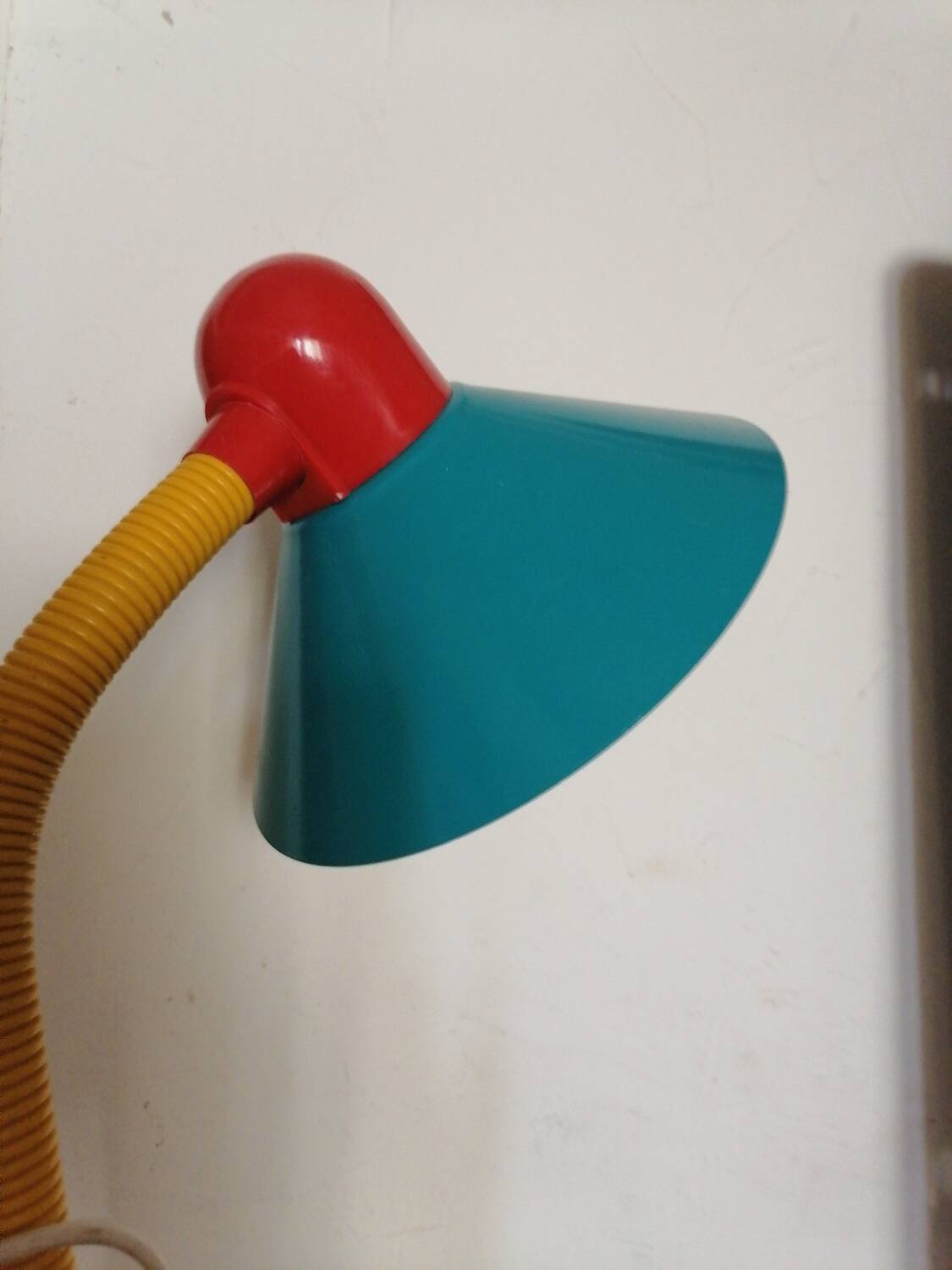 Vintage Memphis style aluminum desk lamp