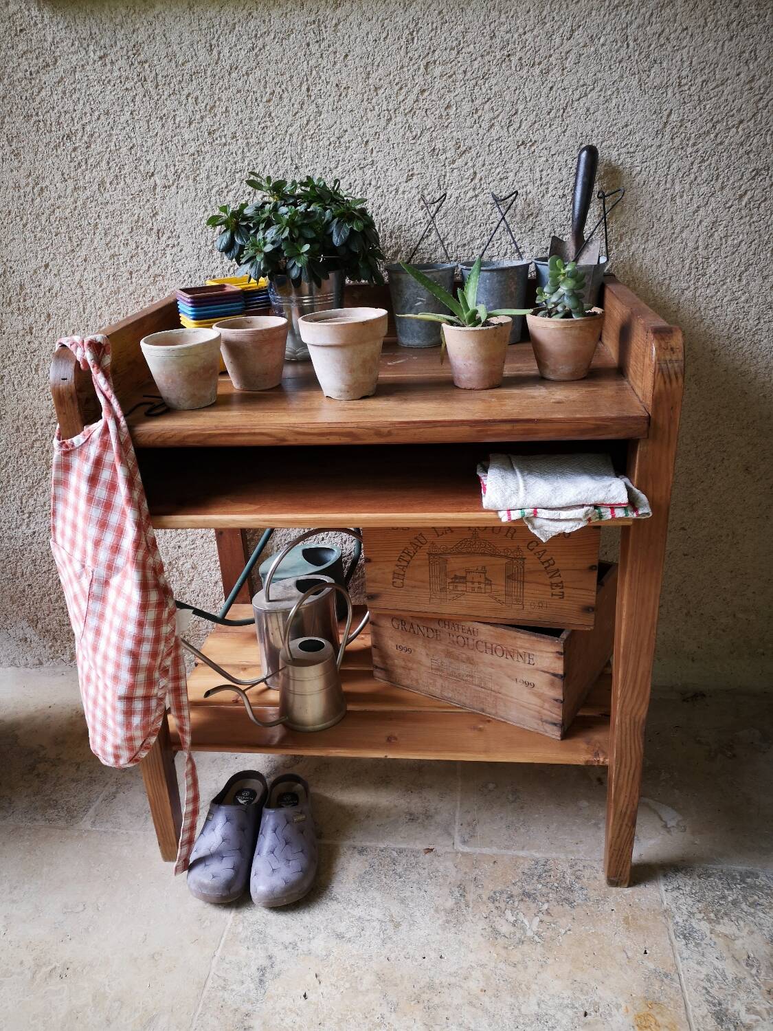 Potting table