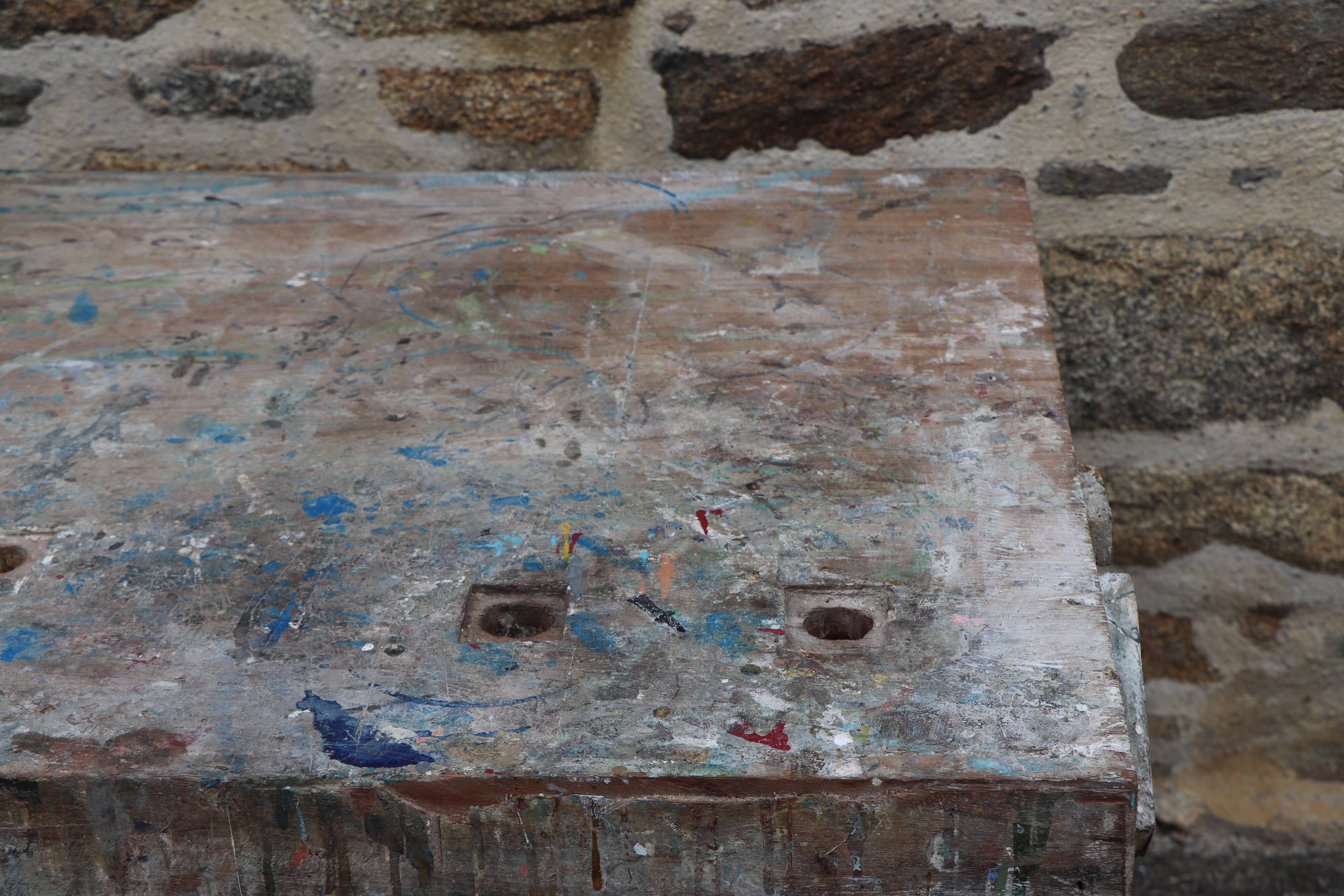 Sculptor table - craft furniture