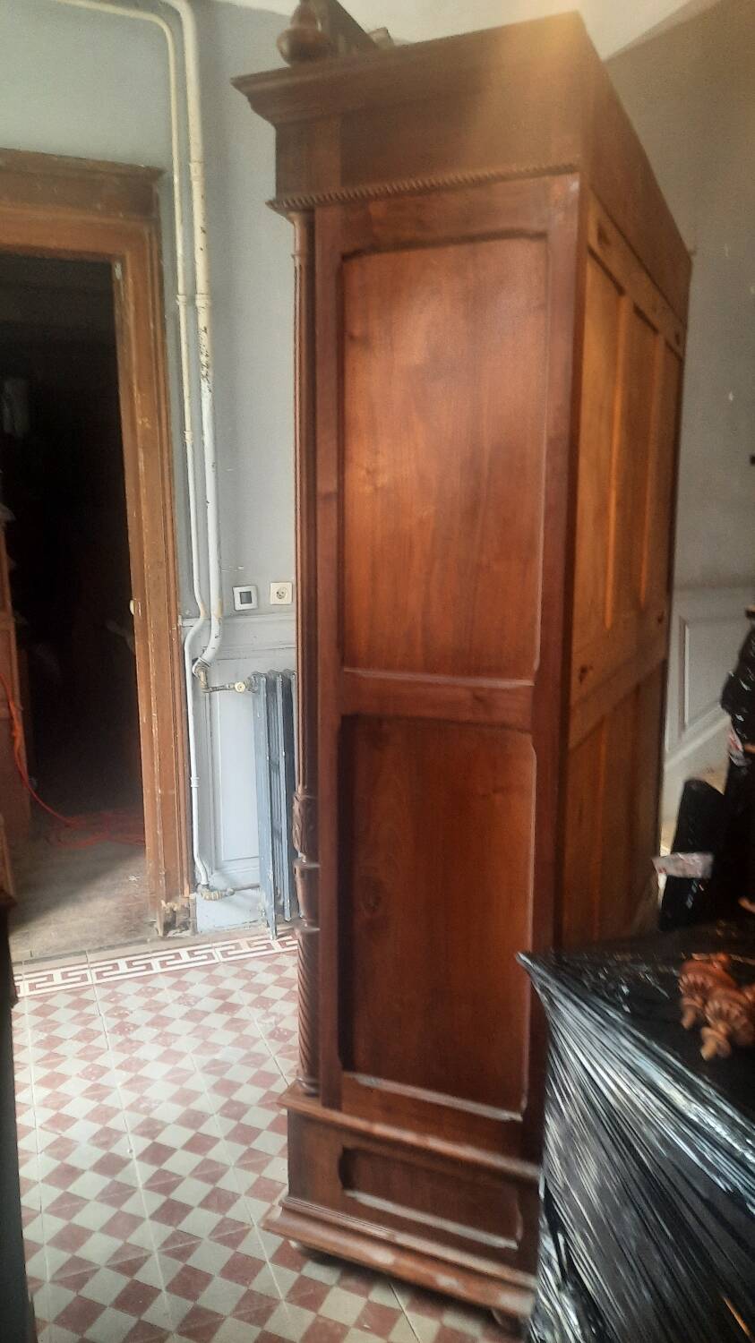 Louis XV style wardrobe