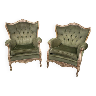 Paire de fauteuils en velours style Louis XV