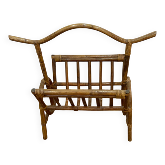 Wicker magazine rack