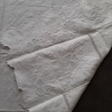 Nappe brodée