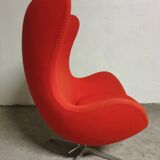 Scandinavian Egg Chair Arne Jacobsen for Fritz Hansen Mid-Century