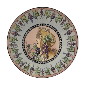 plat décoratif signé