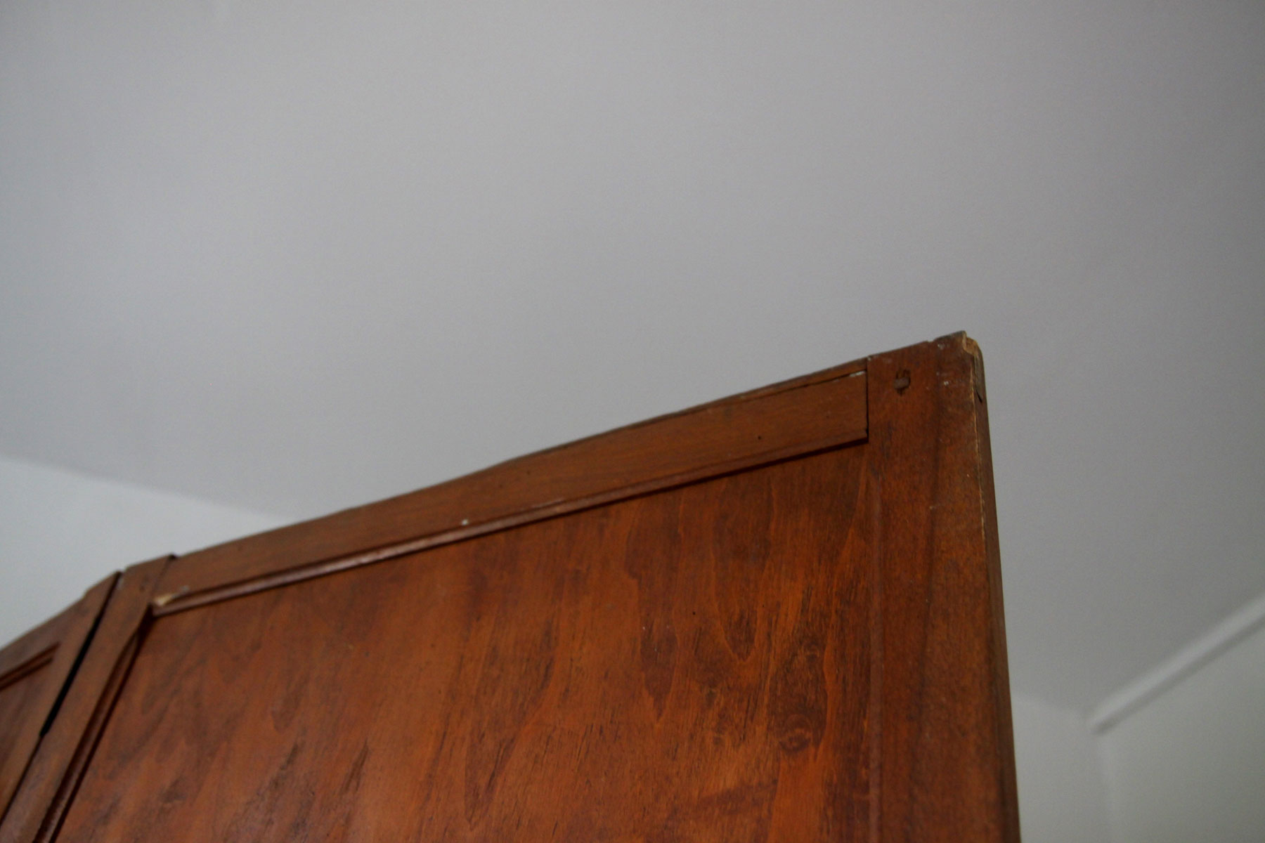 Wooden screen 5 instores