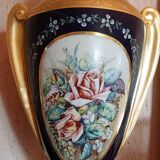 Covered vase