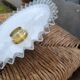 Serrated opaline suspension