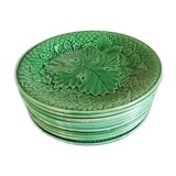 Set of 10 dessert plates, cheese, vine leaves