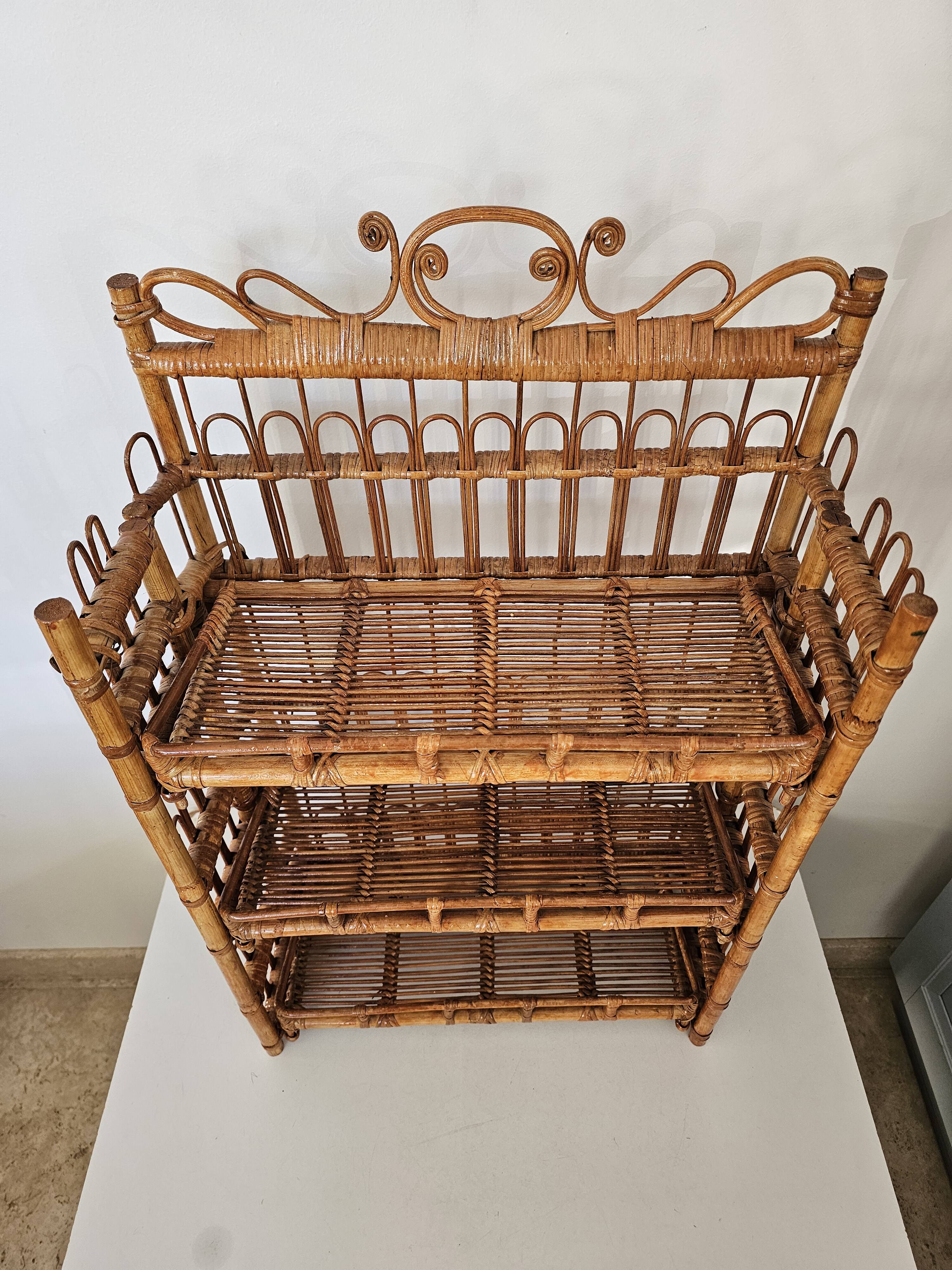 Beautiful Peacock wall shelf, made of rattan, 1960s