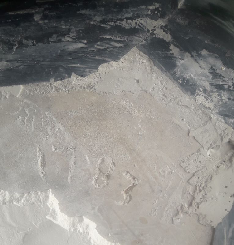 Fireplace XVIII° black marble louis XIV style with narrowed and floor slabs