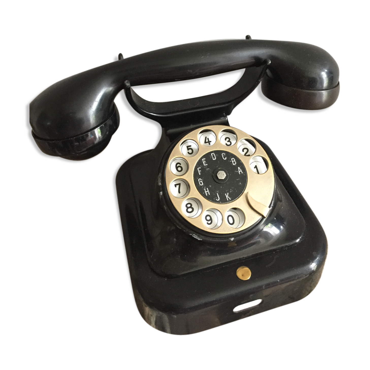 in the 1940s bakelite telephone