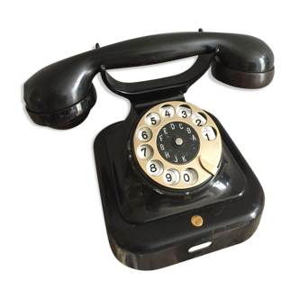 in the 1940s bakelite telephone