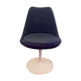 Knoll model tulip chair Eero Saarinen vintage from the 1970s