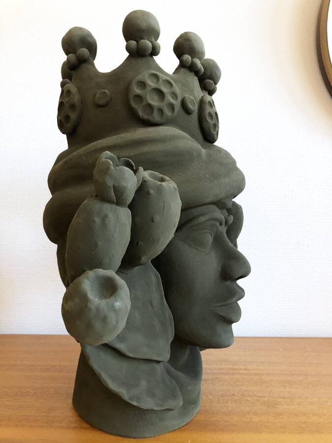 Crowned head in ceramic by Stefania Boemi – Sicily, Italy
