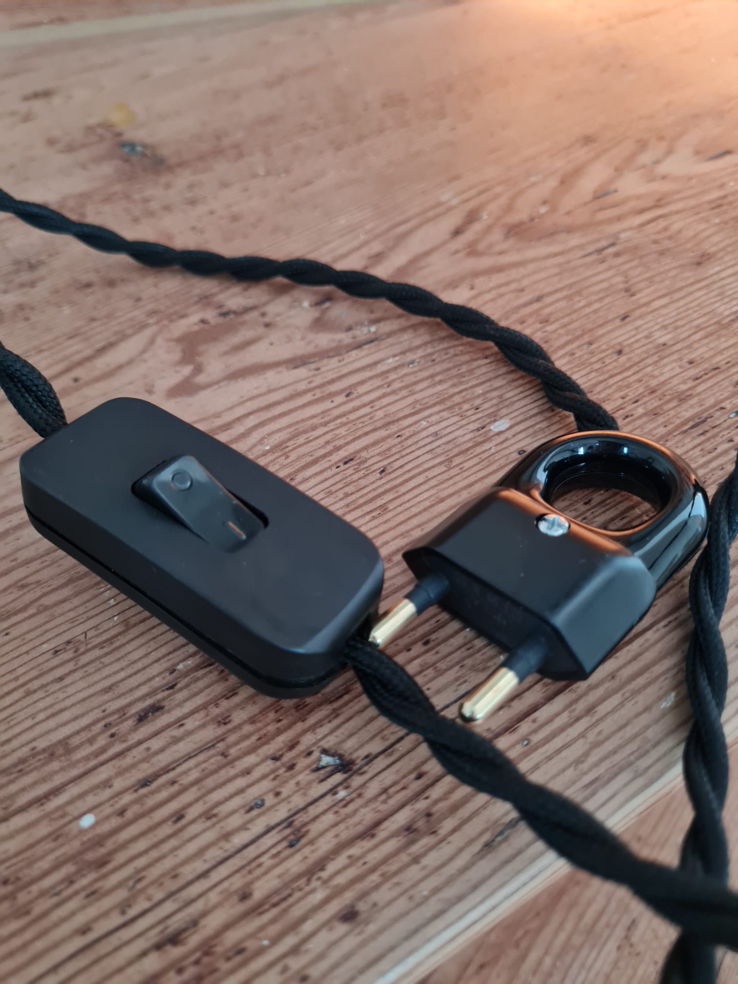 Lumina workshop lamp