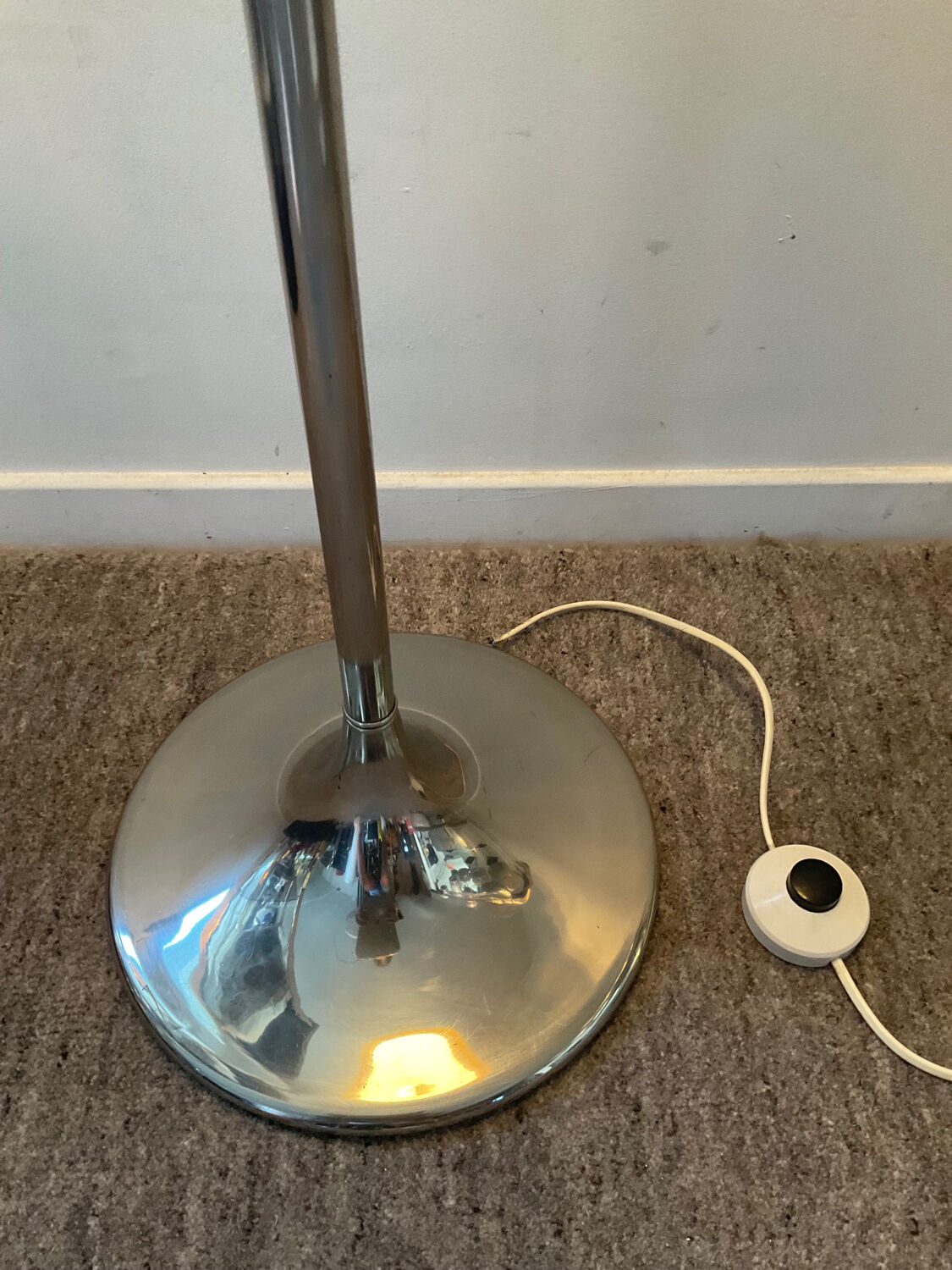 Lampadaire par Harvey Guzzini des années 60-70
