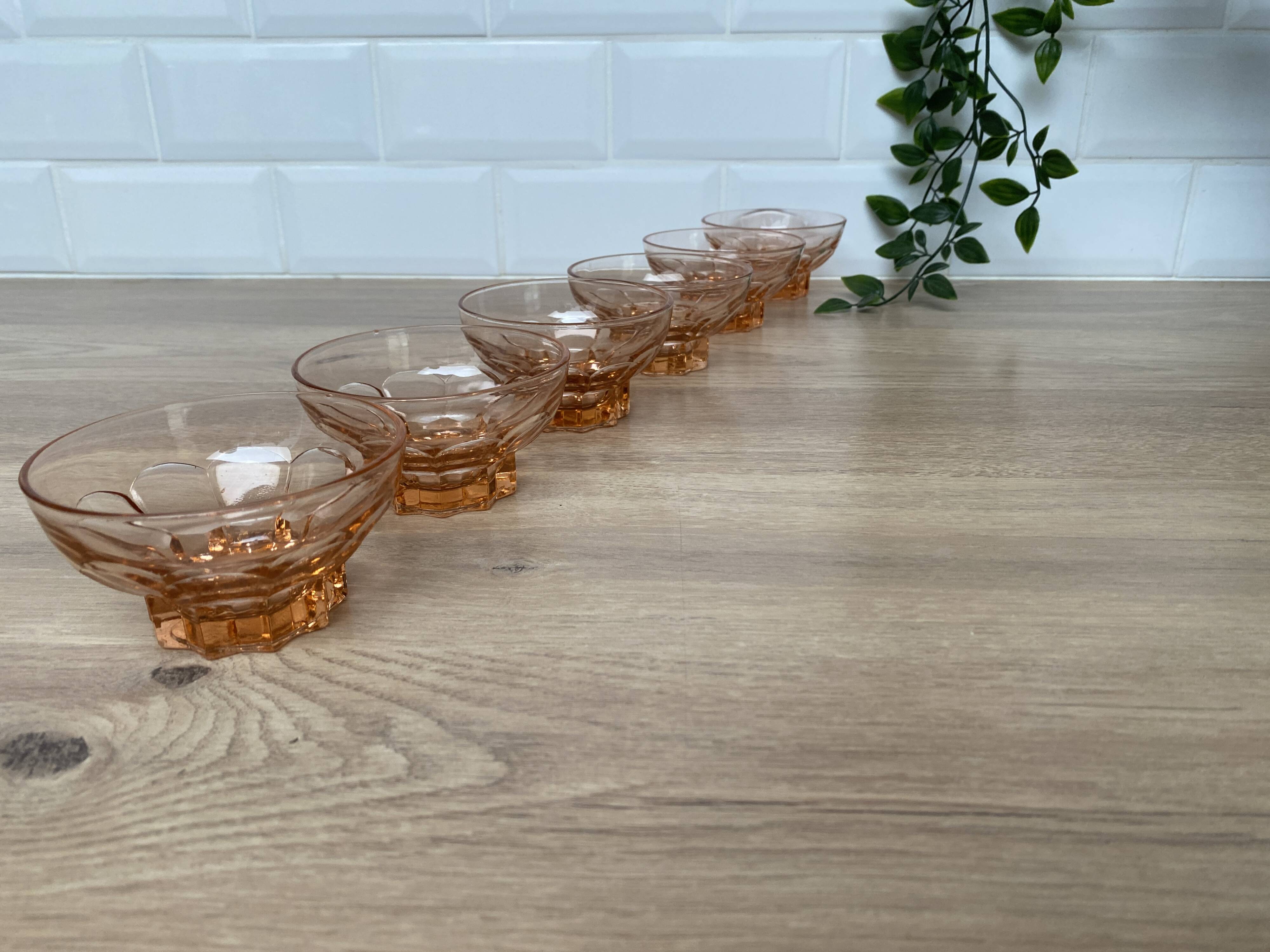 Set of 6 pink star luminarc cups