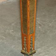 Bureau Plat Restauré Louis XVI Orné d'Ormolu Fin XIXe Siècle