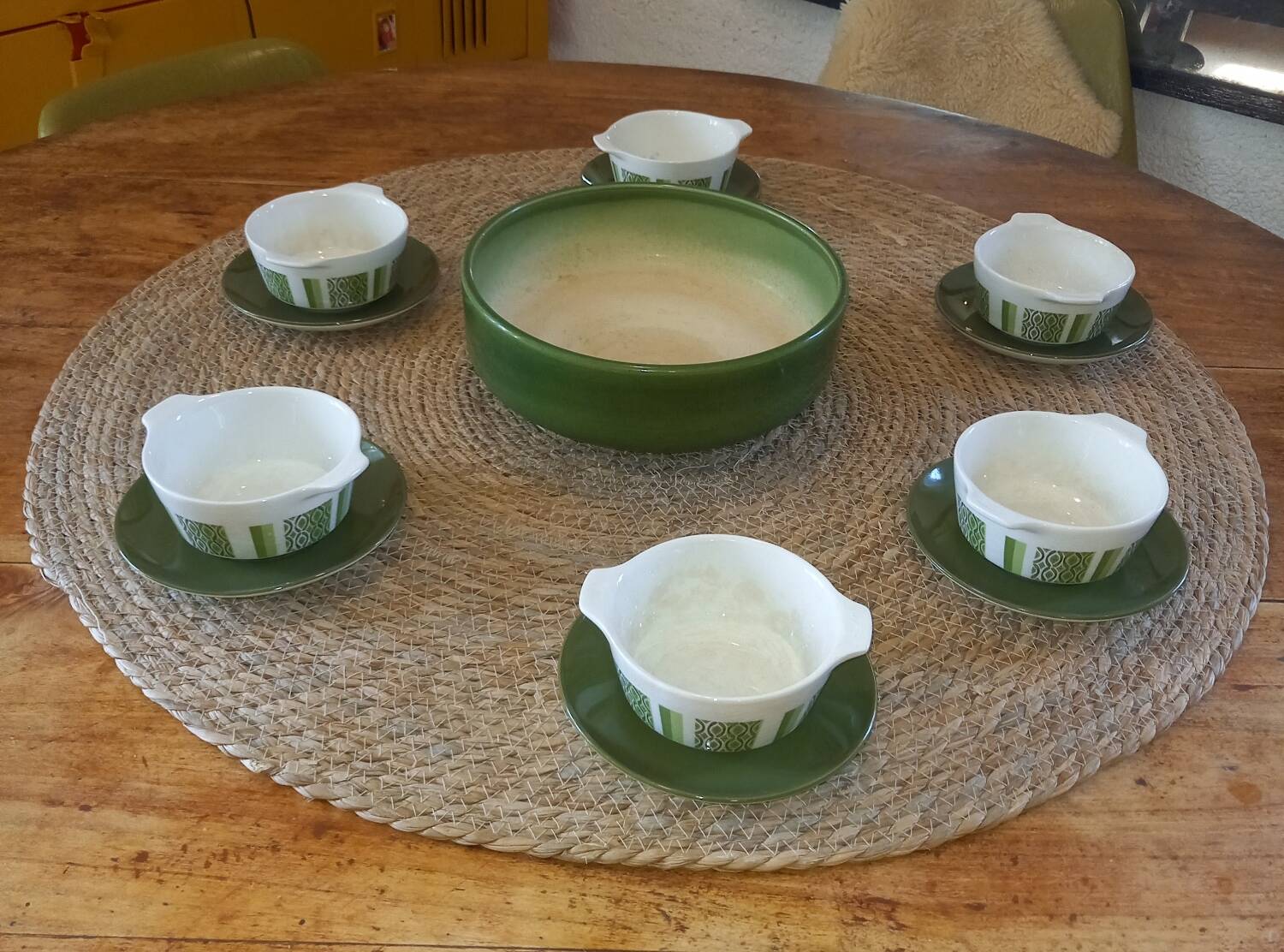 Soup bowl set
